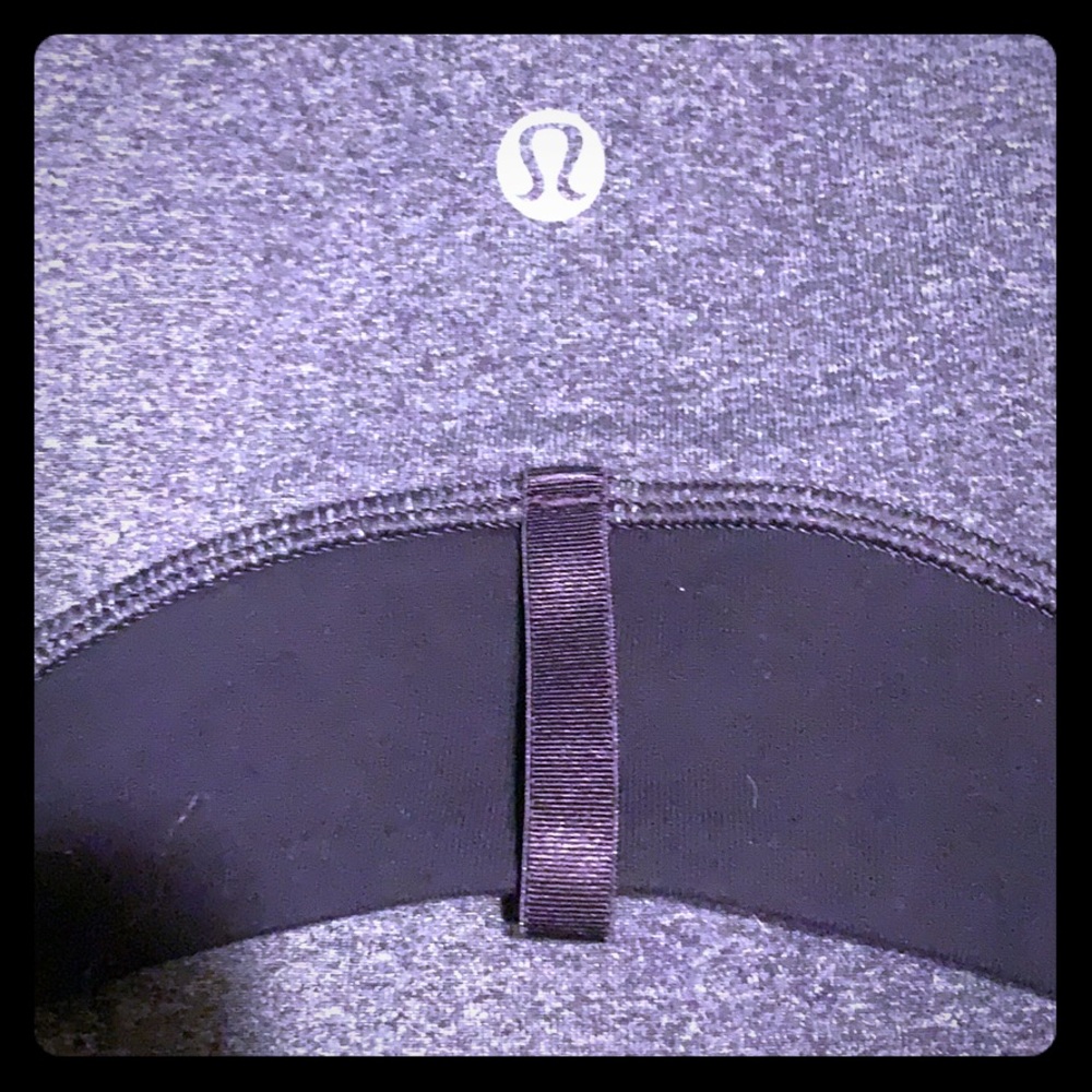 Lululemon jacket in black swan color size 6 EUC